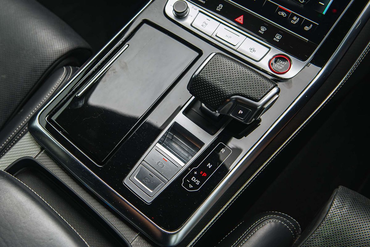 2022 Audi RS Q8 TFSI F1