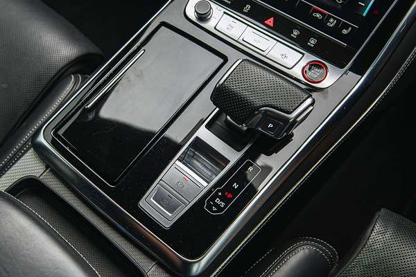 2022 Audi RS Q8 TFSI F1