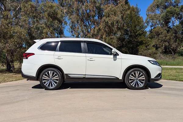 2020 Mitsubishi Outlander LS ZL