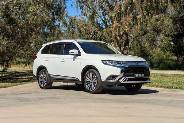 2020 Mitsubishi Outlander LS ZL