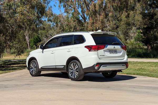 2020 Mitsubishi Outlander LS ZL