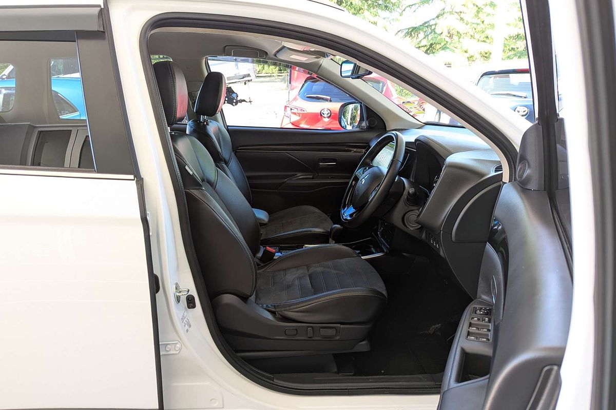 2020 Mitsubishi Outlander LS ZL