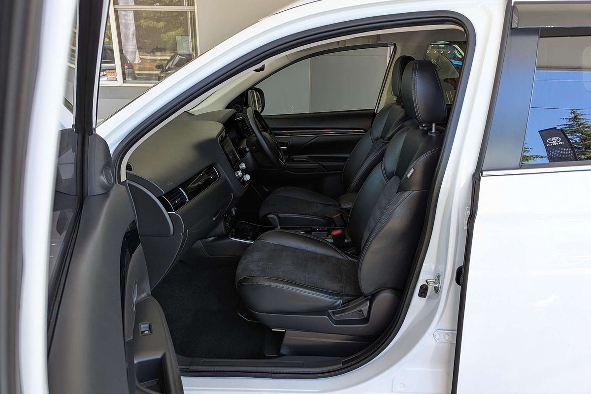 2020 Mitsubishi Outlander LS ZL