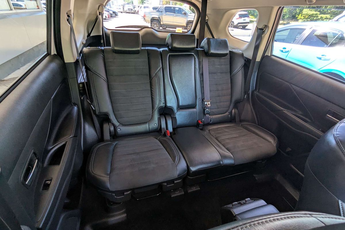 2020 Mitsubishi Outlander LS ZL