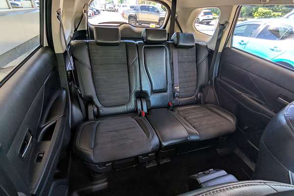 2020 Mitsubishi Outlander LS ZL