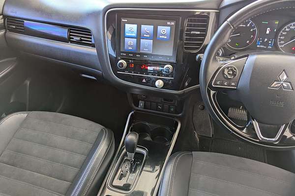 2020 Mitsubishi Outlander LS ZL