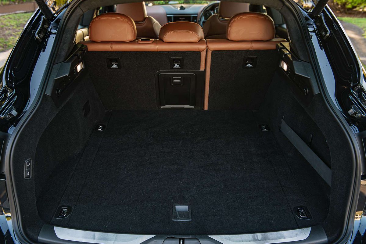 2021 Maserati Levante Trofeo M161