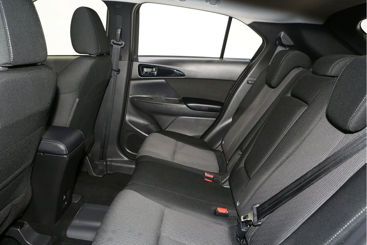 2023 Mitsubishi Eclipse Cross PHEV ES YB