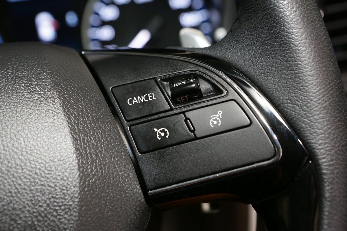 2023 Mitsubishi Eclipse Cross PHEV ES YB