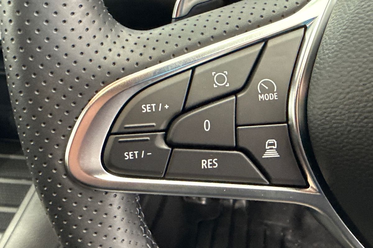 2025 Mitsubishi ASX Exceed XE