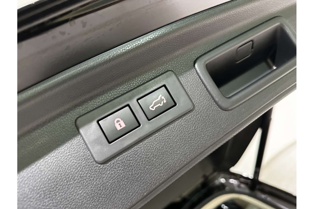 2023 Subaru Forester Hybrid S S5