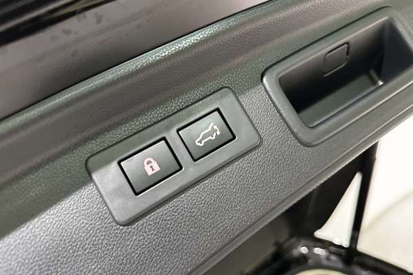 2023 Subaru Forester Hybrid S S5