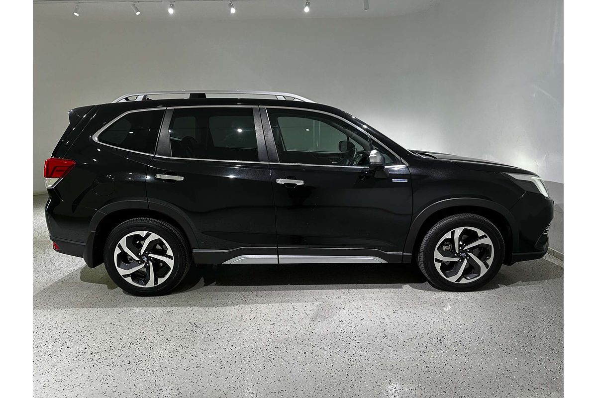 2023 Subaru Forester Hybrid S S5