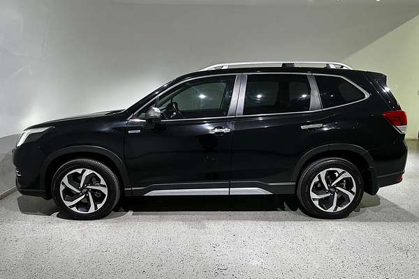 2023 Subaru Forester Hybrid S S5
