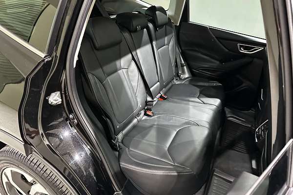 2023 Subaru Forester Hybrid S S5