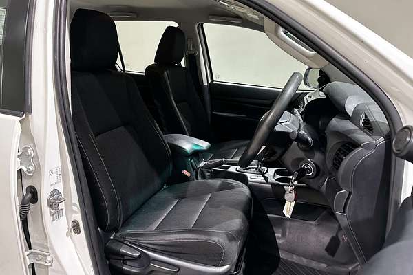 2022 Toyota Hilux SR GUN126R 4X4