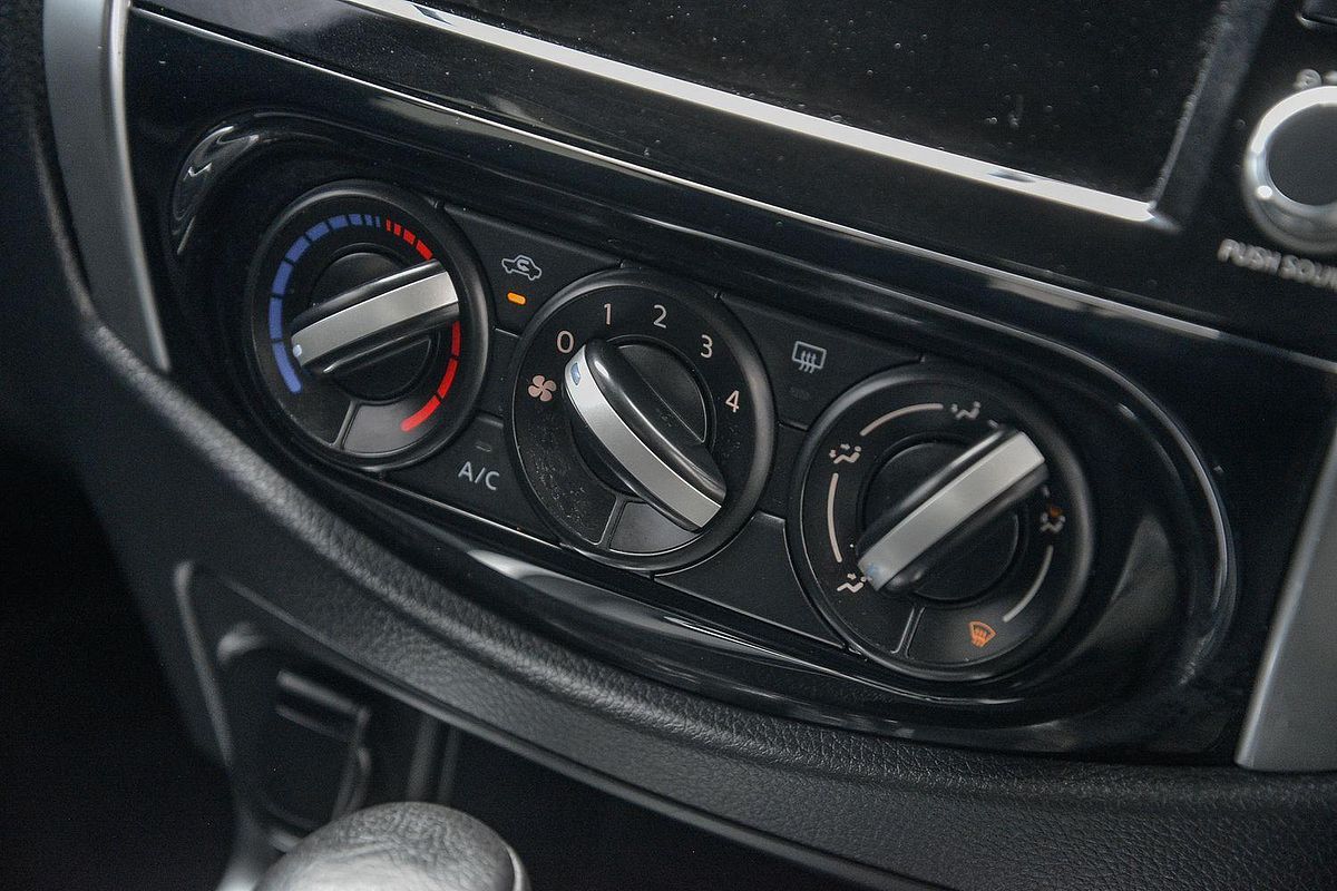 2021 Nissan Navara ST D23 Rear Wheel Drive