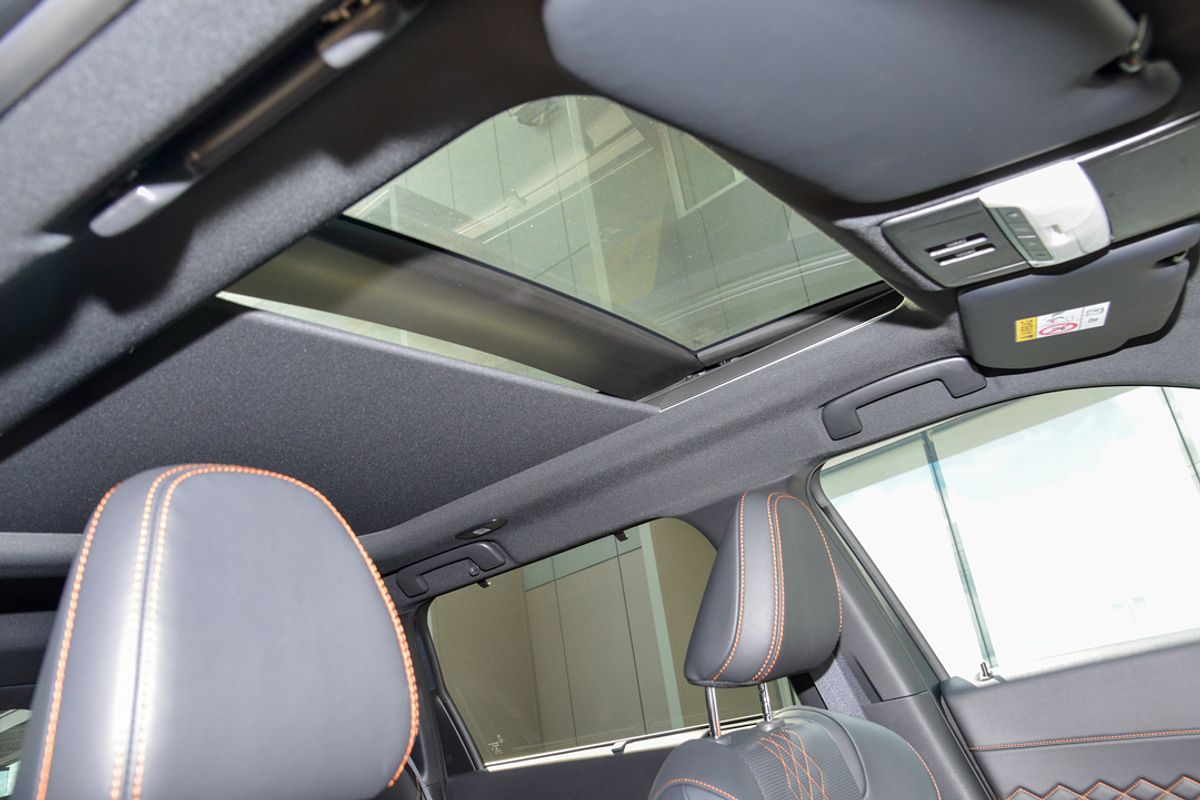 2024 Mitsubishi Outlander PHEV Exceed Tourer ZM