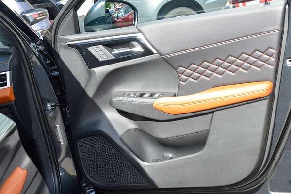 2024 Mitsubishi Outlander PHEV Exceed Tourer ZM