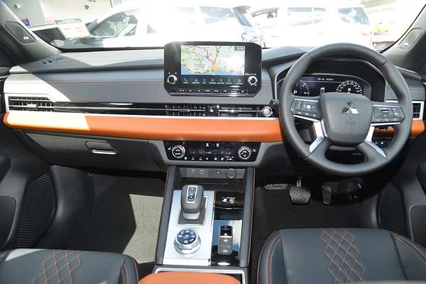 2024 Mitsubishi Outlander PHEV Exceed Tourer ZM