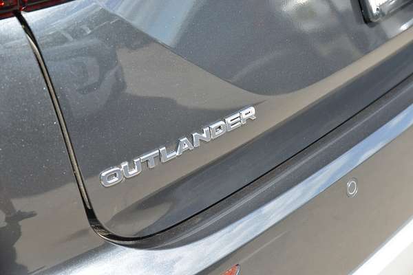 2024 Mitsubishi Outlander PHEV Exceed Tourer ZM
