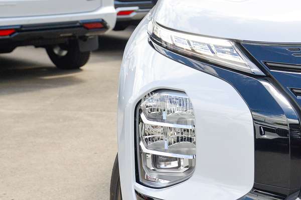 2024 Mitsubishi Outlander PHEV GSR ZM