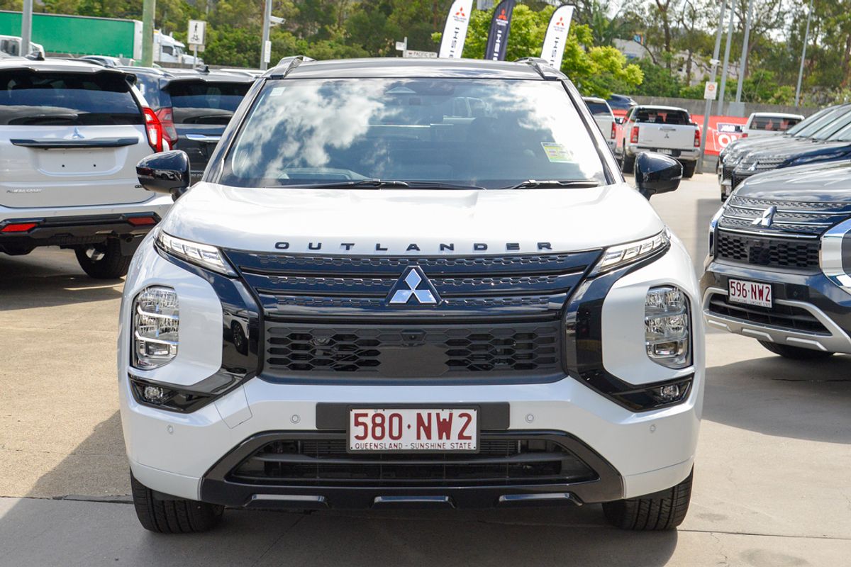 2024 Mitsubishi Outlander PHEV GSR ZM