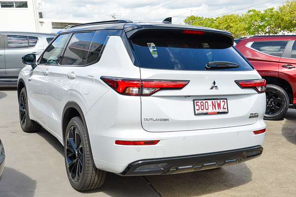 2024 Mitsubishi Outlander PHEV GSR ZM