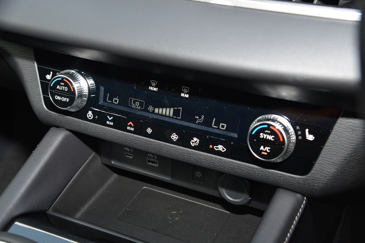 2024 Mitsubishi Outlander PHEV GSR ZM