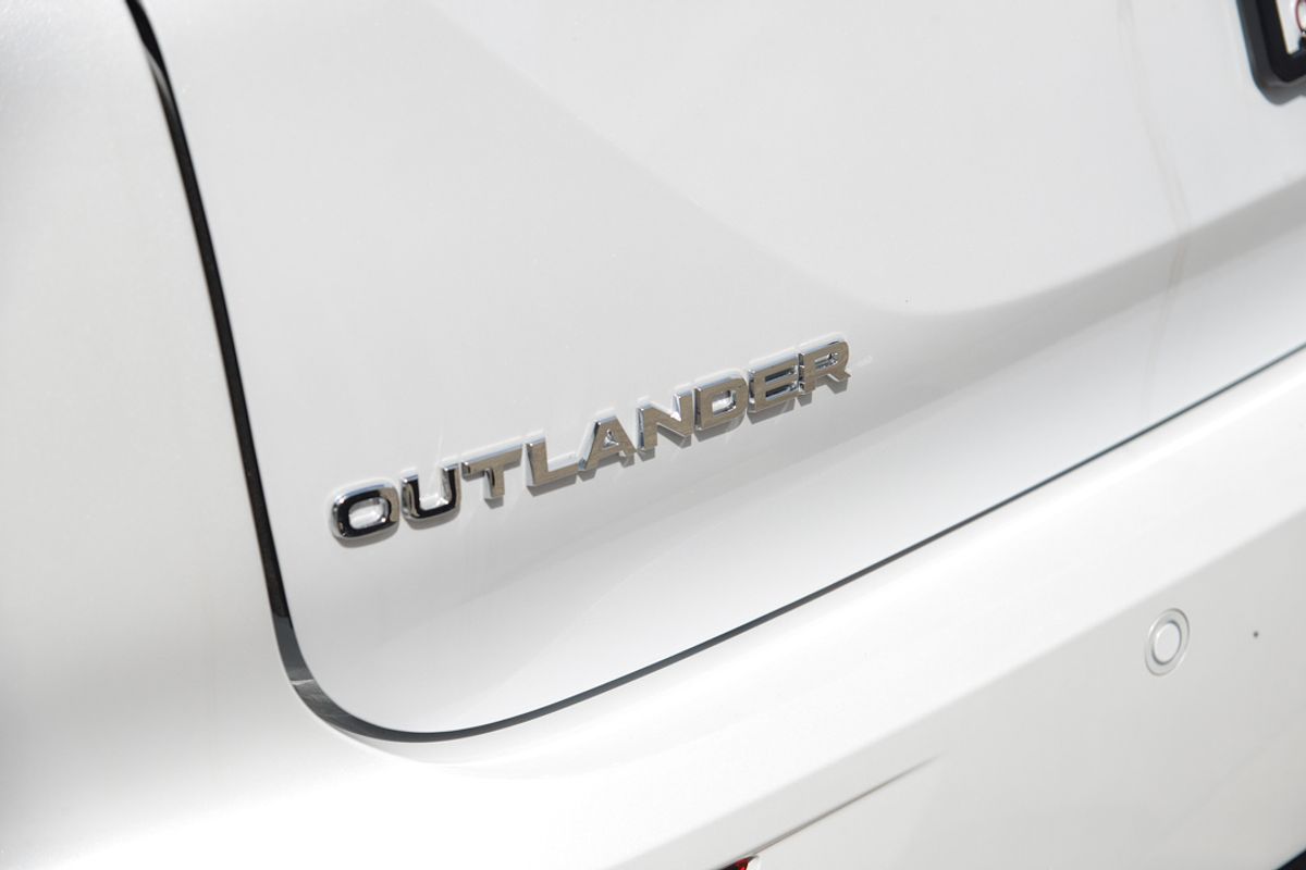2024 Mitsubishi Outlander PHEV GSR ZM