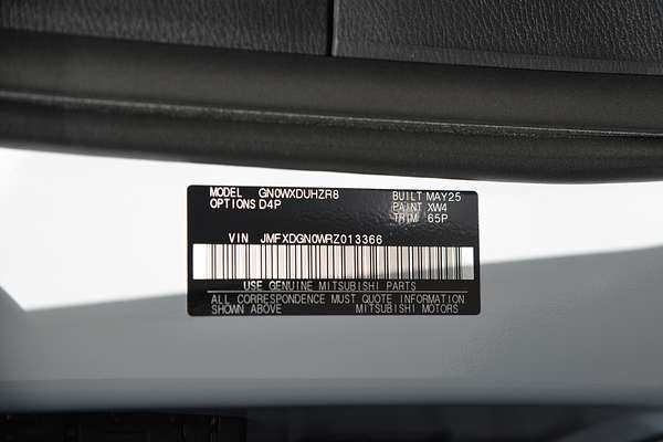 2024 Mitsubishi Outlander PHEV GSR ZM