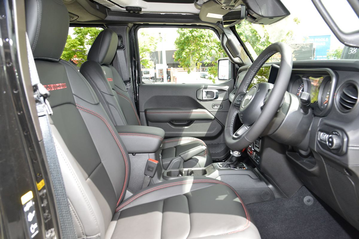 2025 Jeep Wrangler Unlimited Rubicon JL