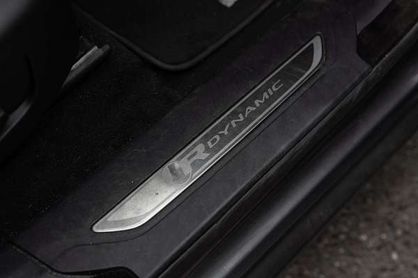 2017 Land Rover Range Rover Velar D240 R-Dynamic SE L560