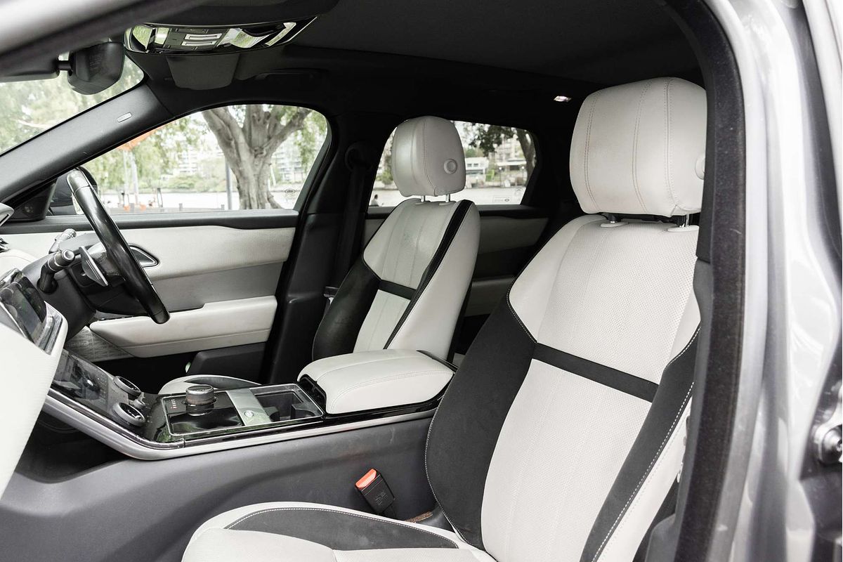 2017 Land Rover Range Rover Velar D240 R-Dynamic SE L560