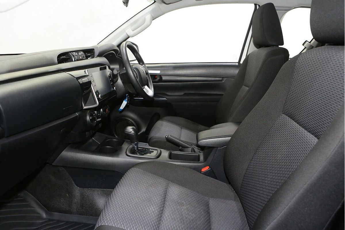 2022 Toyota Hilux Workmate GUN125R 4X4