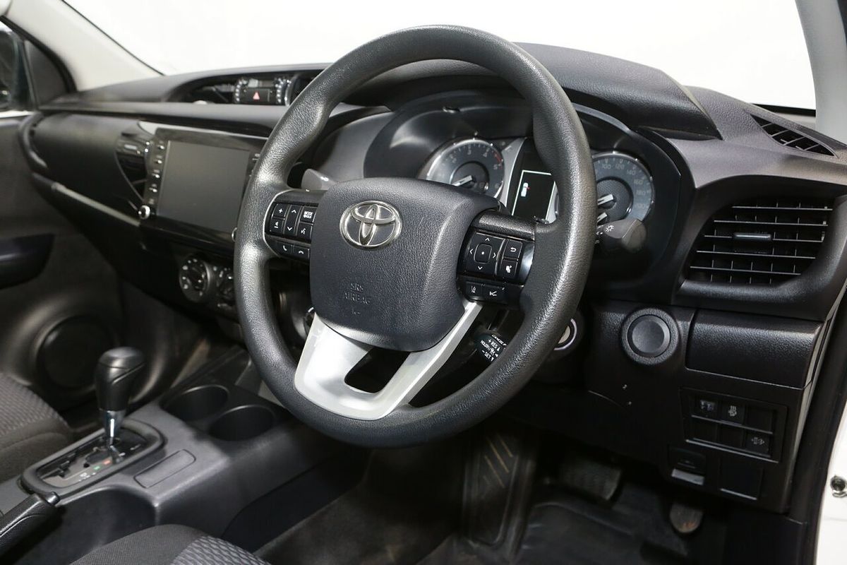 2022 Toyota Hilux Workmate GUN125R 4X4