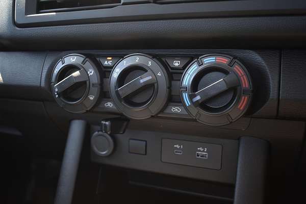 2025 Mitsubishi Triton GLX MV Rear Wheel Drive