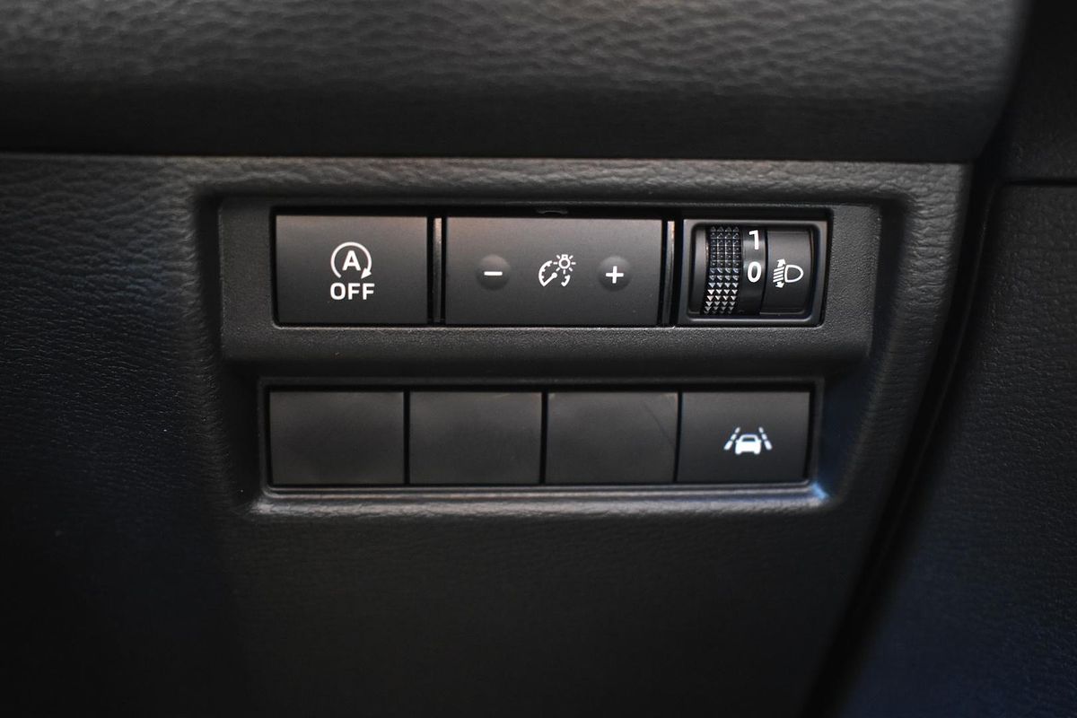 2025 Mitsubishi Triton GLX MV Rear Wheel Drive