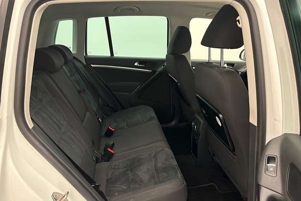 2015 Volkswagen Tiguan 130TDI 5N