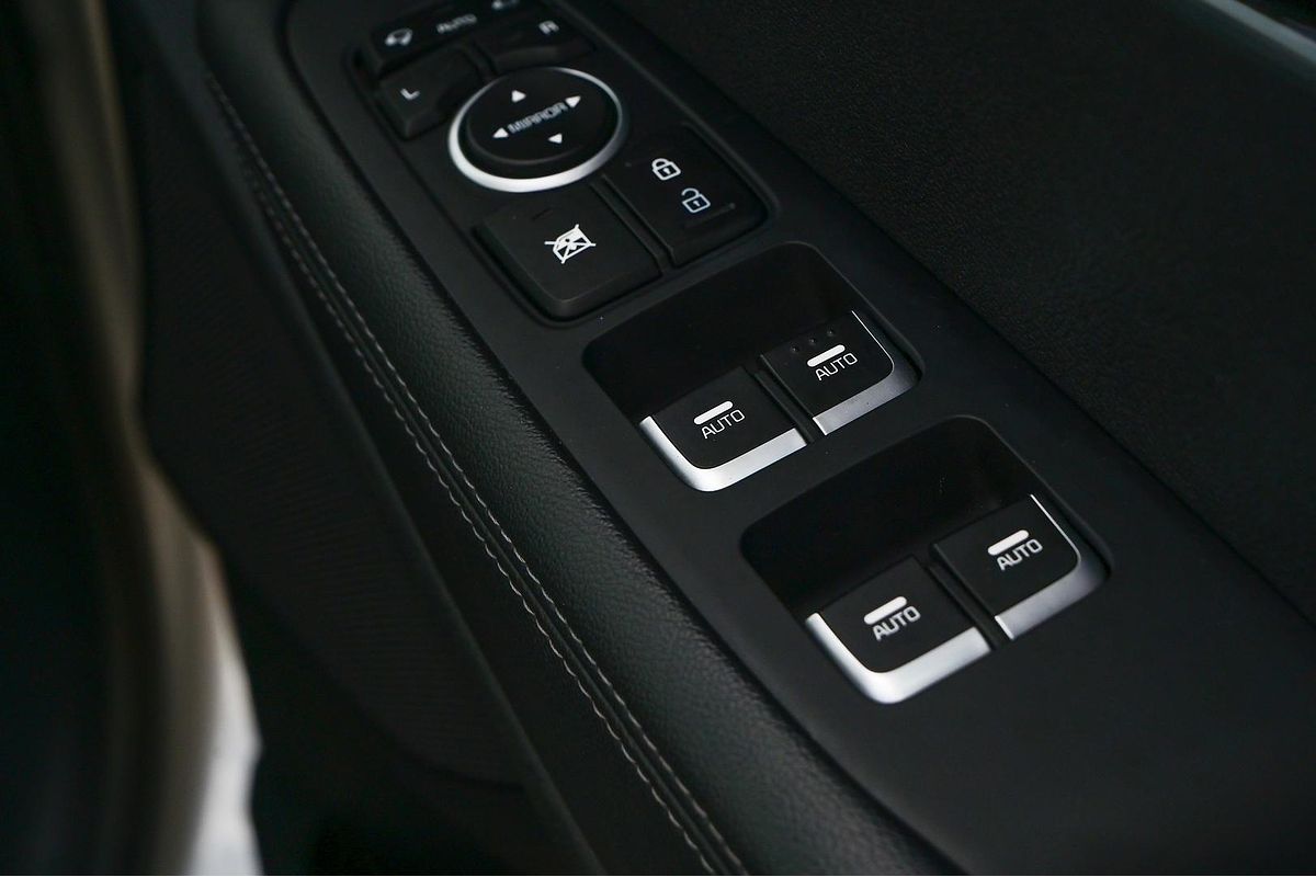 2019 Kia Sorento Si UM