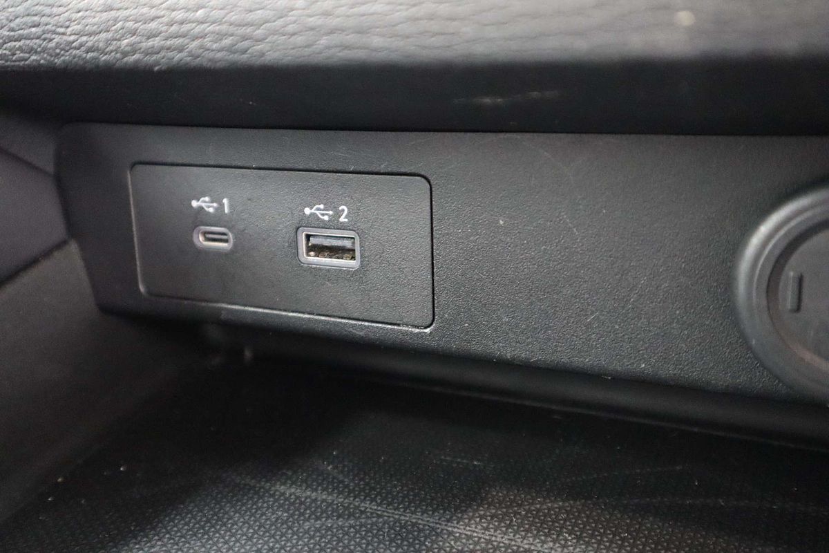 2023 Mitsubishi Outlander ES ZM