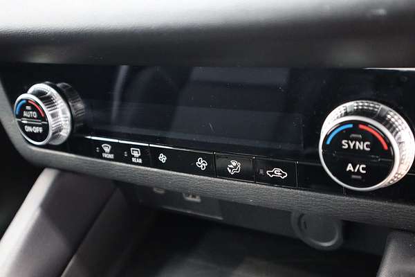 2023 Mitsubishi Outlander ES ZM