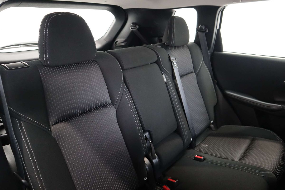 2023 Mitsubishi Outlander ES ZM