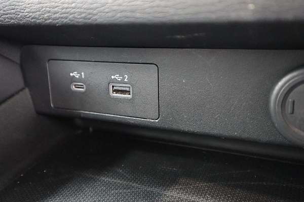 2023 Mitsubishi Outlander ES ZM