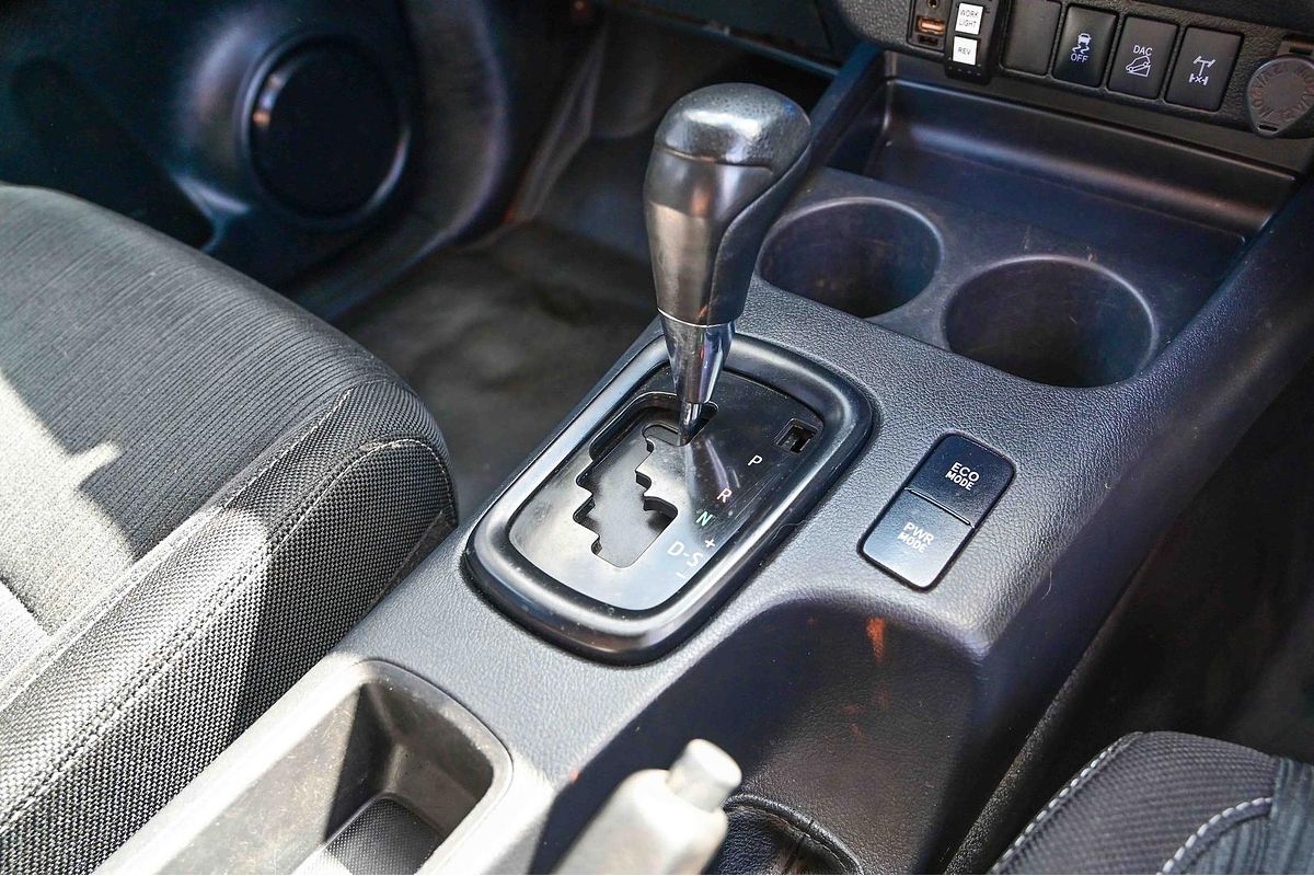 2020 Toyota Hilux SR GUN126R 4X4