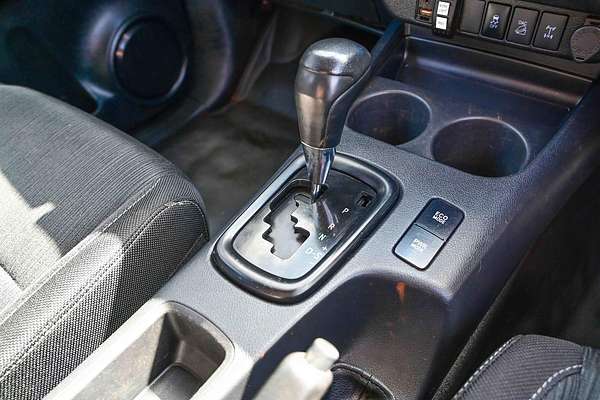 2020 Toyota Hilux SR GUN126R 4X4