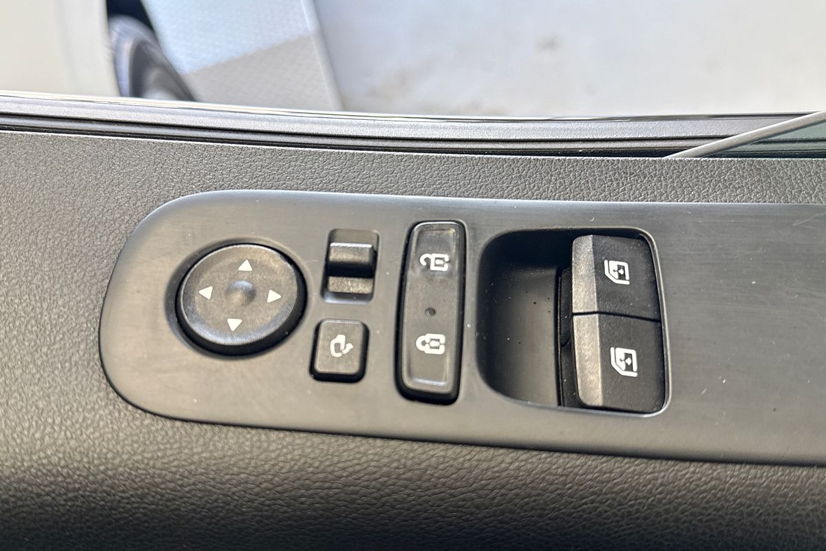 2022 Hyundai STARIA  US4.V1 MY22