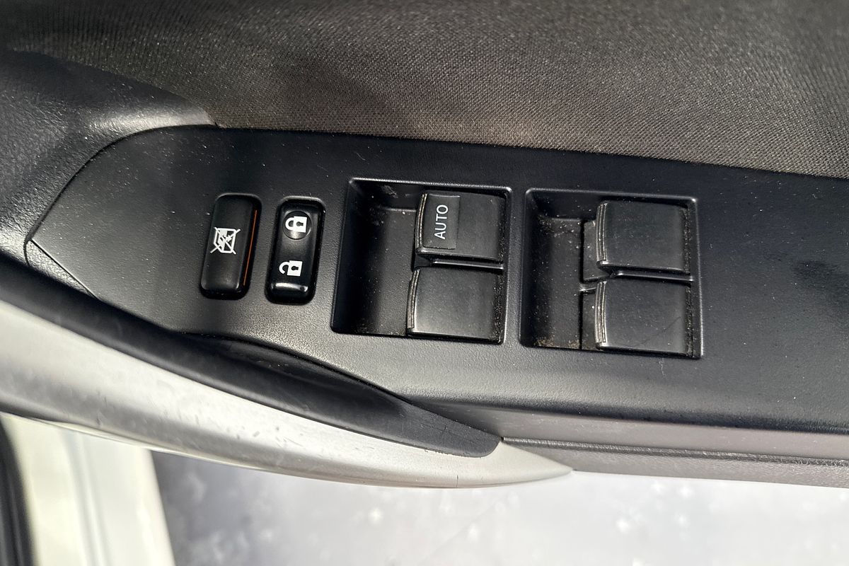 2014 Toyota Corolla ASCENT ZRE182R