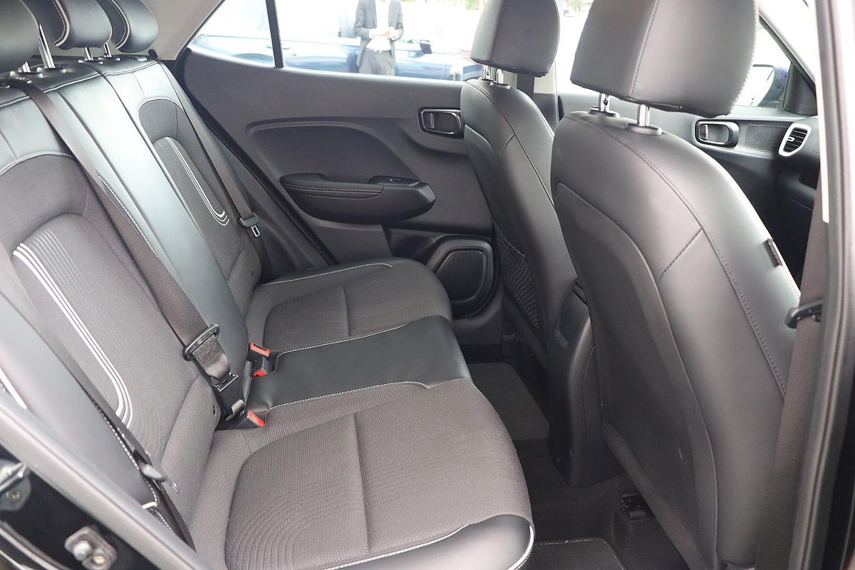 2021 Hyundai Venue Active QX.V3