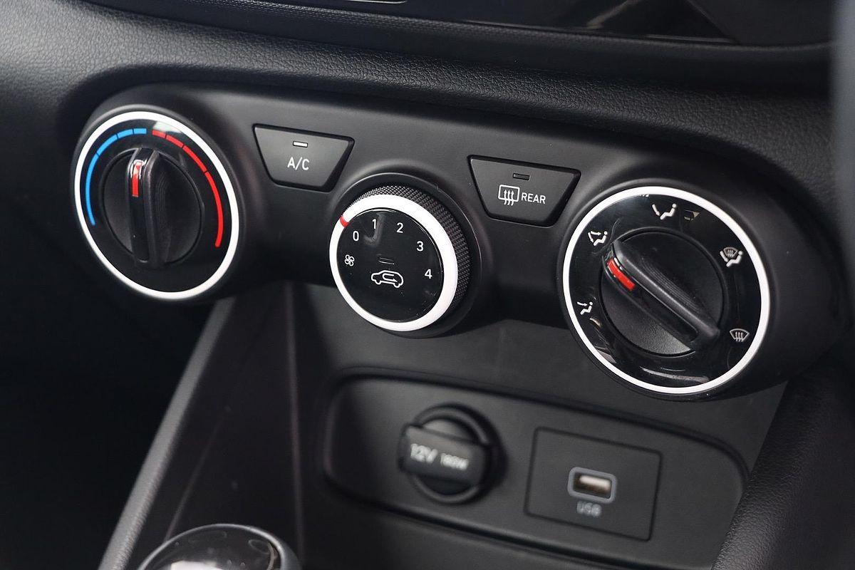 2021 Hyundai Venue Active QX.V3